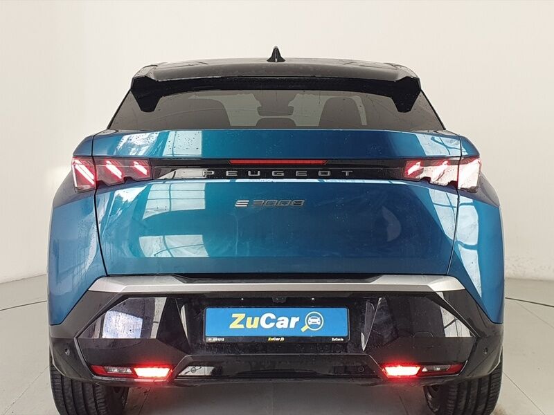 More views of Peugeot 3008