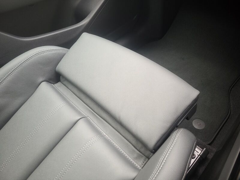 More views of Audi Q6 e-tron