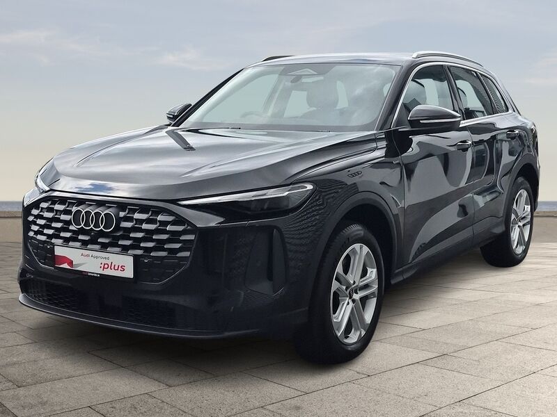 More views of Audi Q5