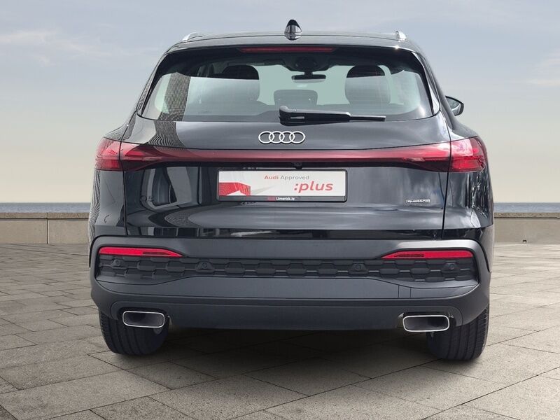 More views of Audi Q5