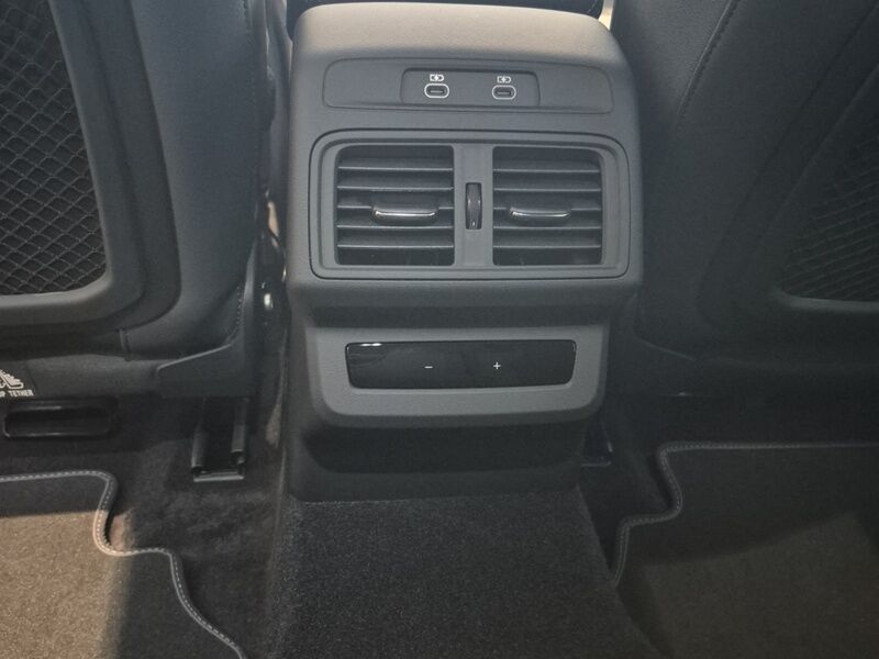 More views of Audi Q5
