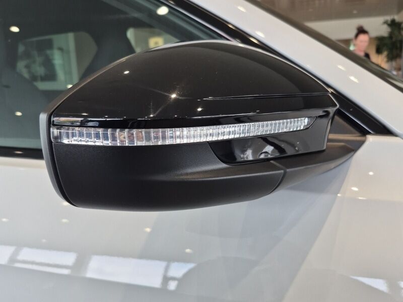 More views of Audi Q5