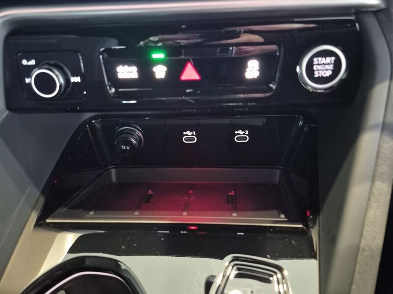 More views of Audi Q5