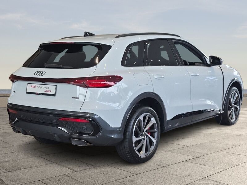 More views of Audi Q5