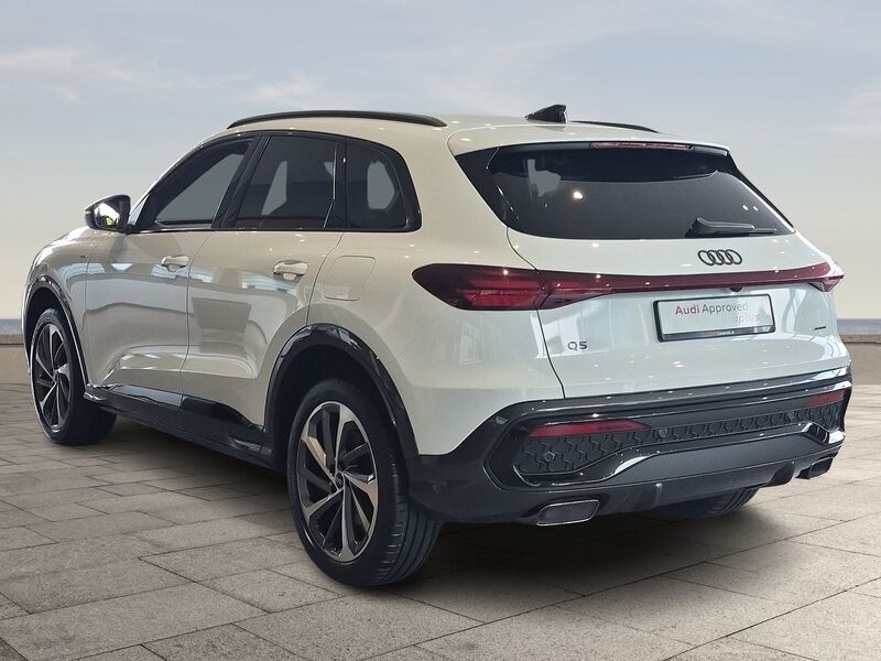More views of Audi Q5