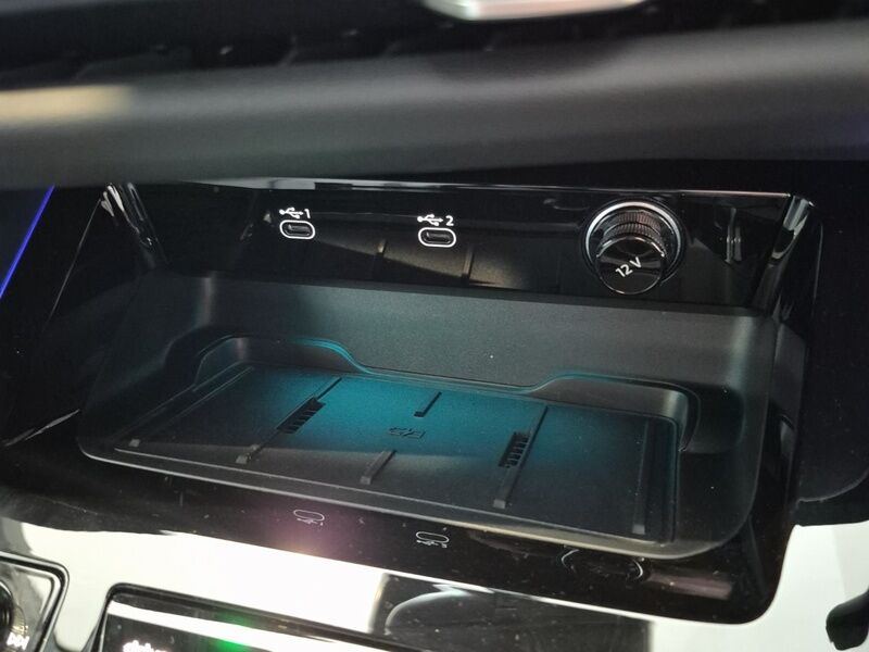 More views of Audi A6
