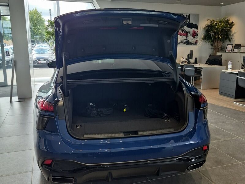 More views of Audi A6
