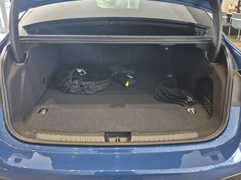 More views of Audi A6