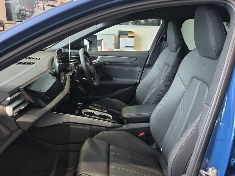 More views of Audi A6