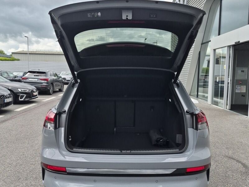 More views of Audi Q4 e-tron