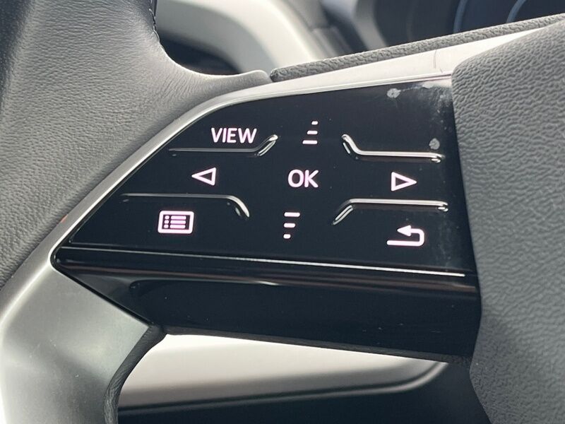 More views of Audi Q4 e-tron