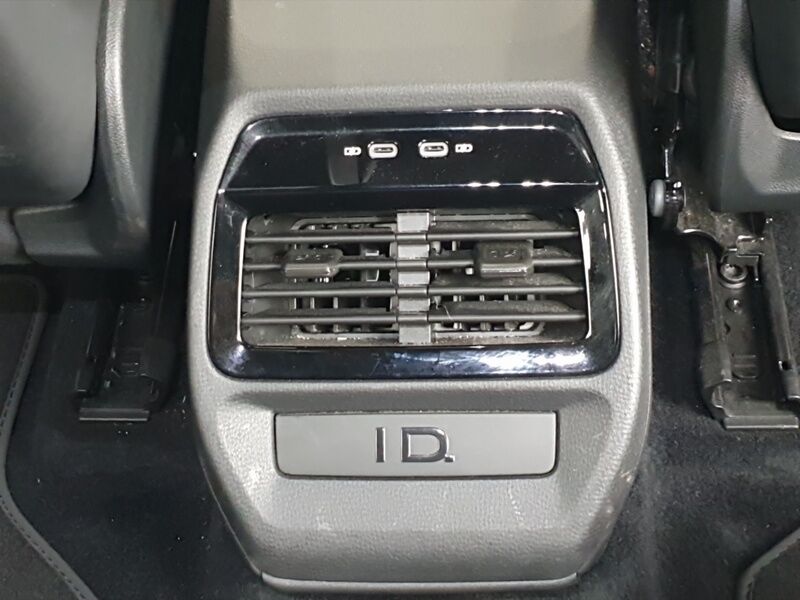 More views of Volkswagen ID.4