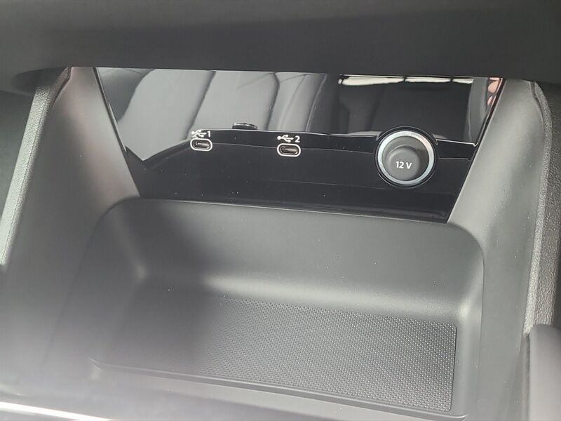 More views of Audi Q6 e-tron