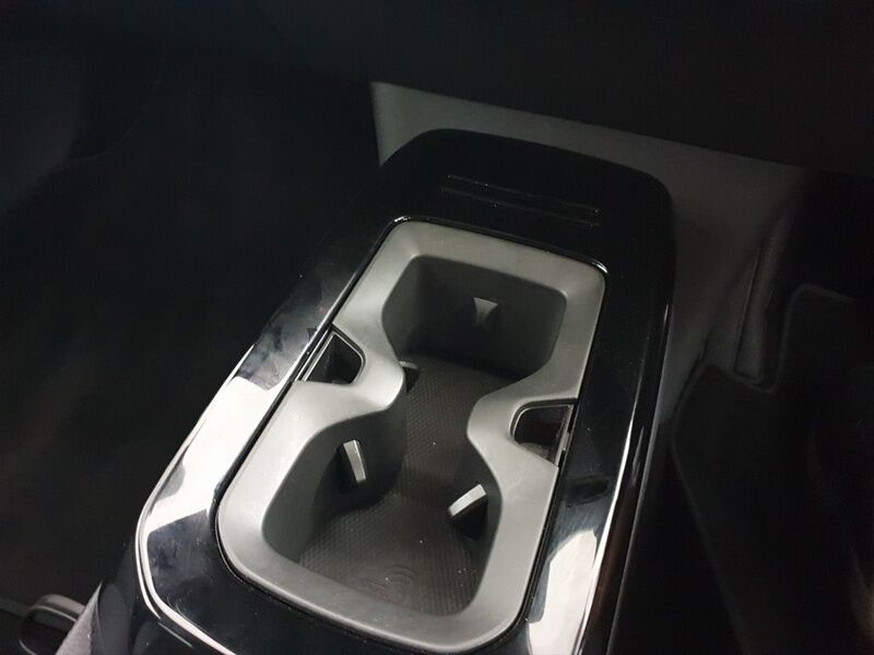 More views of Volkswagen ID.4