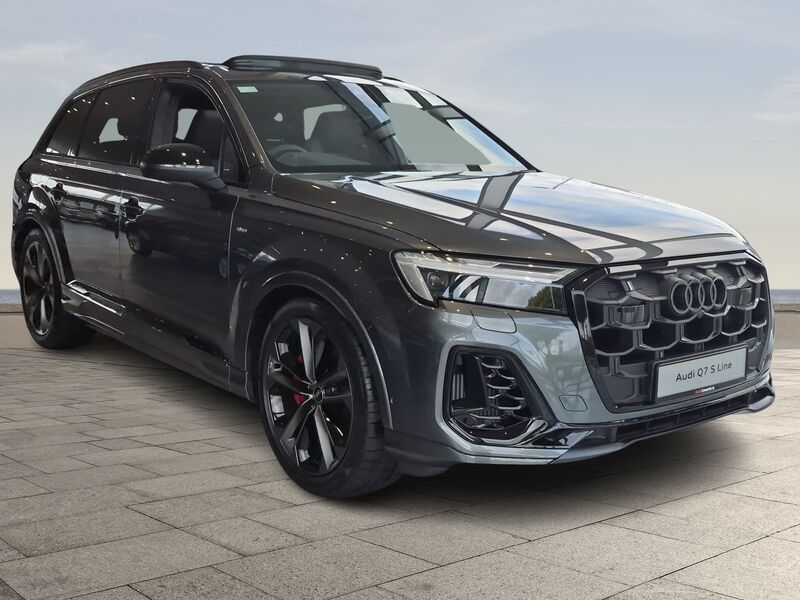 More views of Audi Q7