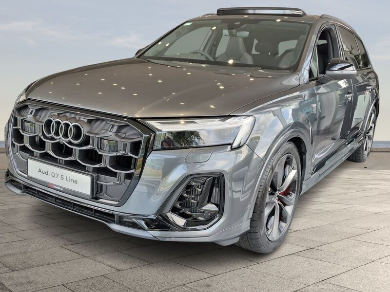 More views of Audi Q7