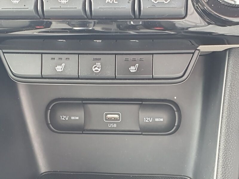 More views of Kia Sportage