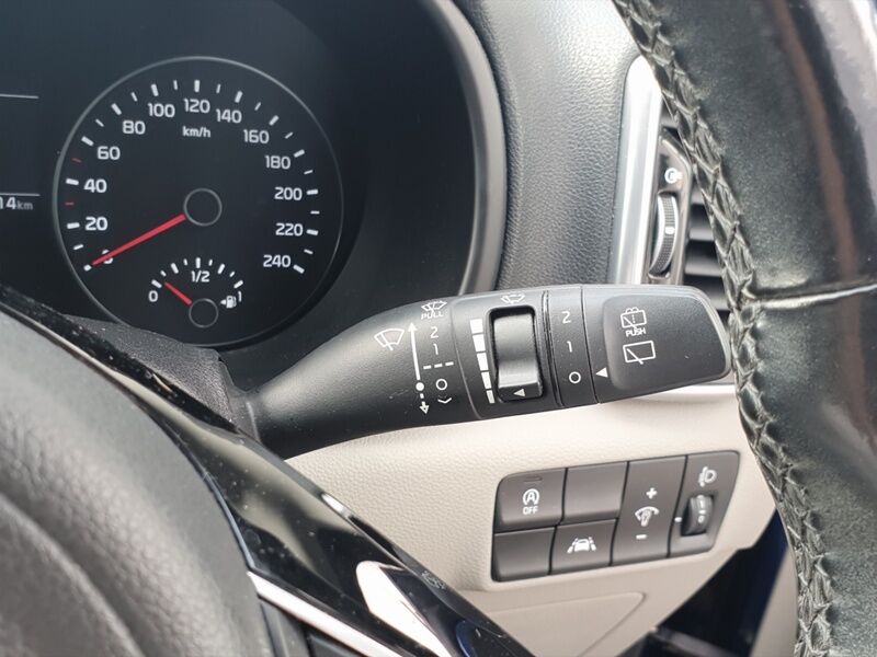 More views of Kia Sportage