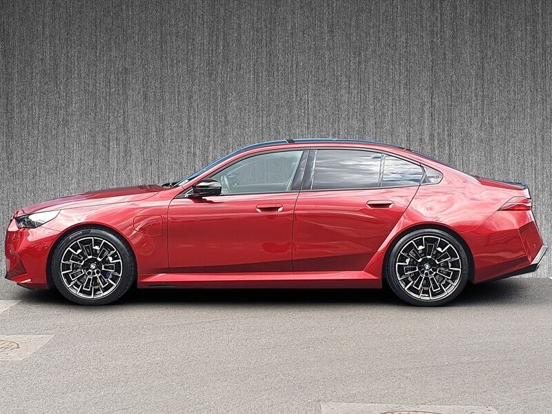 More views of BMW M5