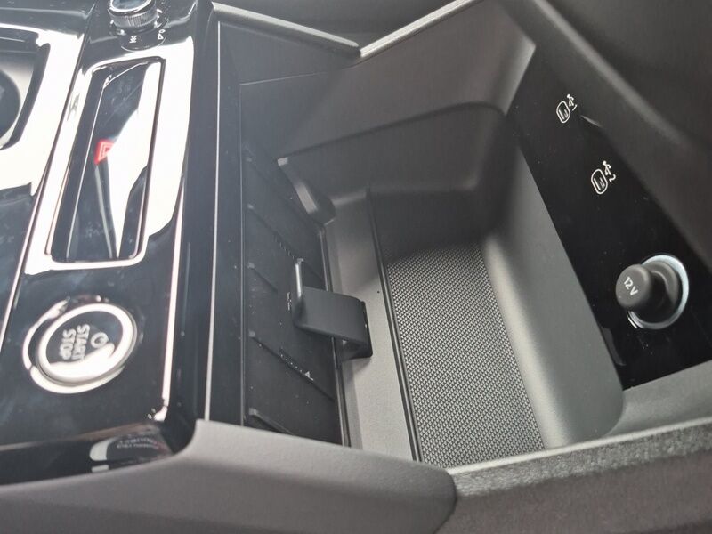 More views of Audi Q6 e-tron