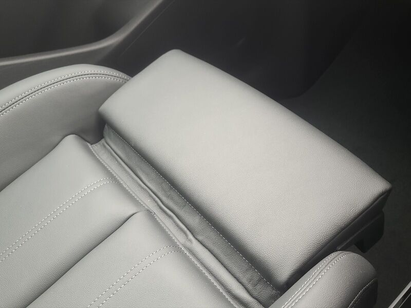 More views of Audi Q6 e-tron