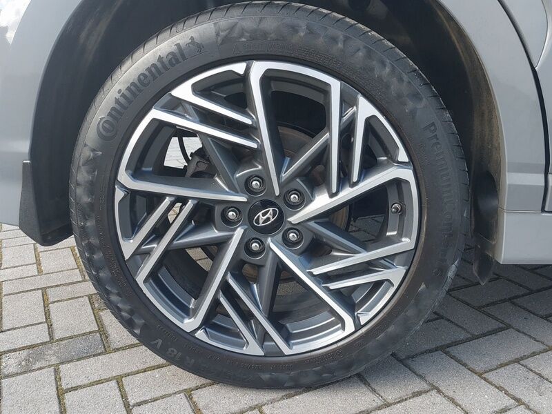 More views of Hyundai KONA