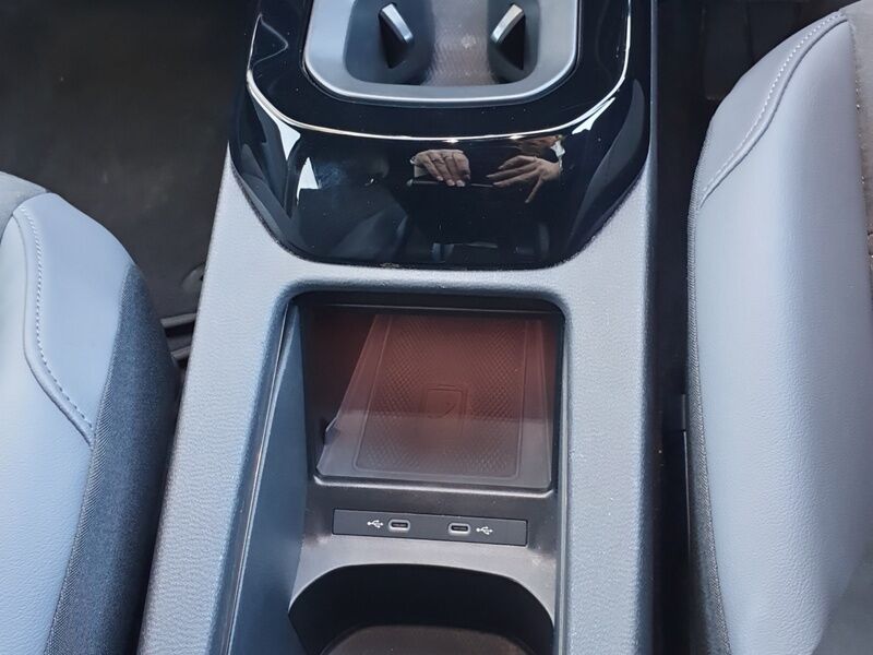 More views of Volkswagen ID.4
