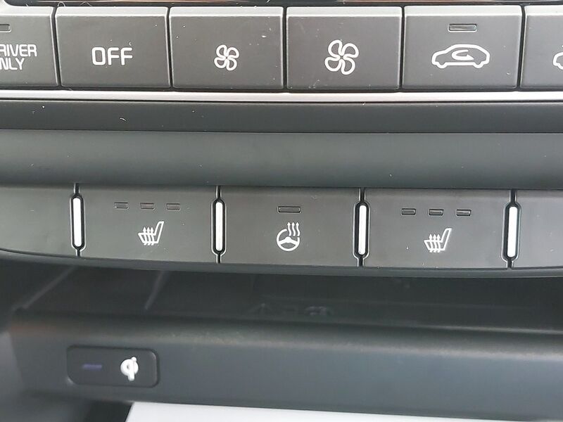 More views of Kia XCeed
