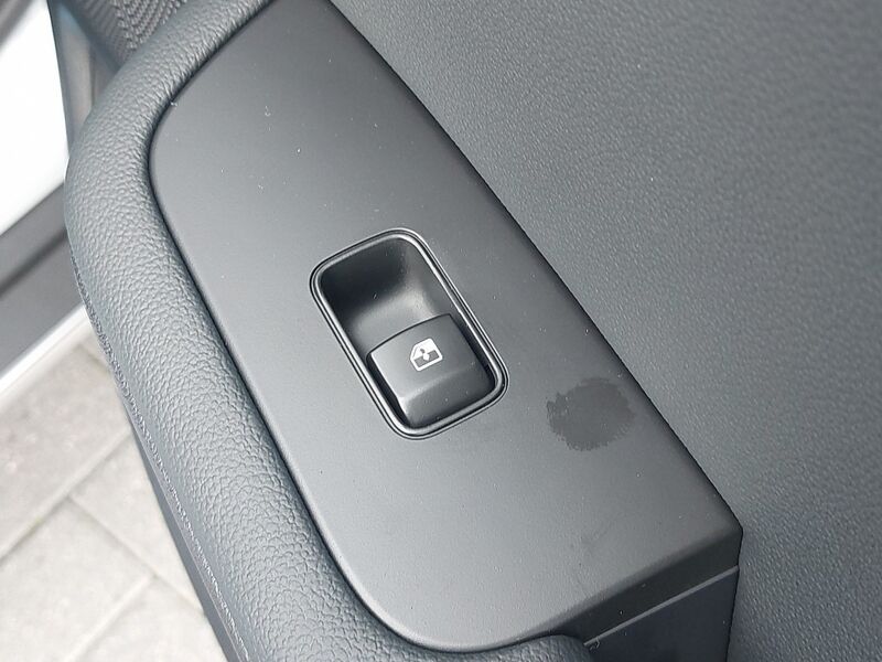 More views of Kia XCeed