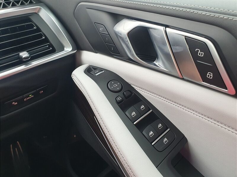 More views of BMW X5