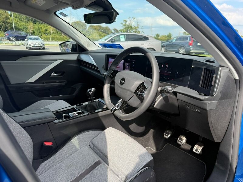 More views of Opel Astra