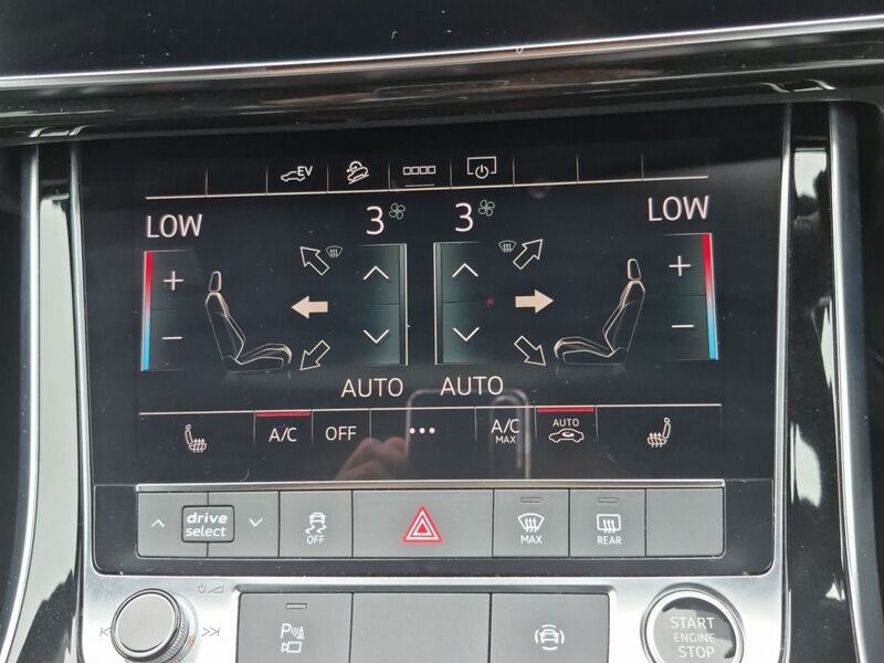 More views of Audi Q7