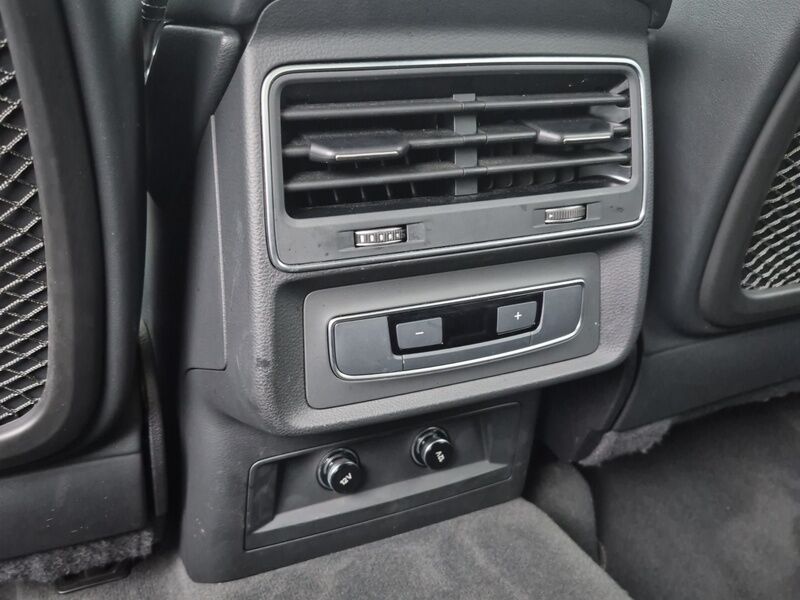 More views of Audi Q7