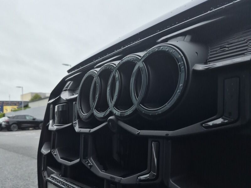More views of Audi Q7