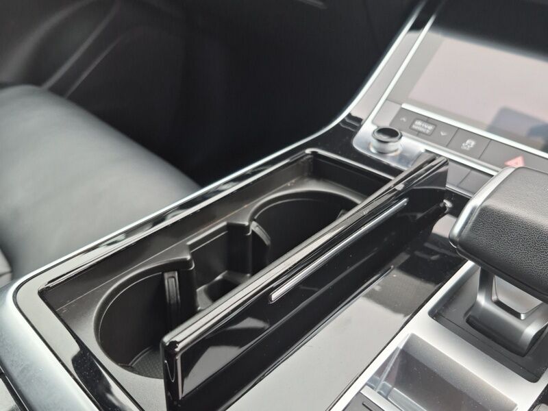 More views of Audi Q7