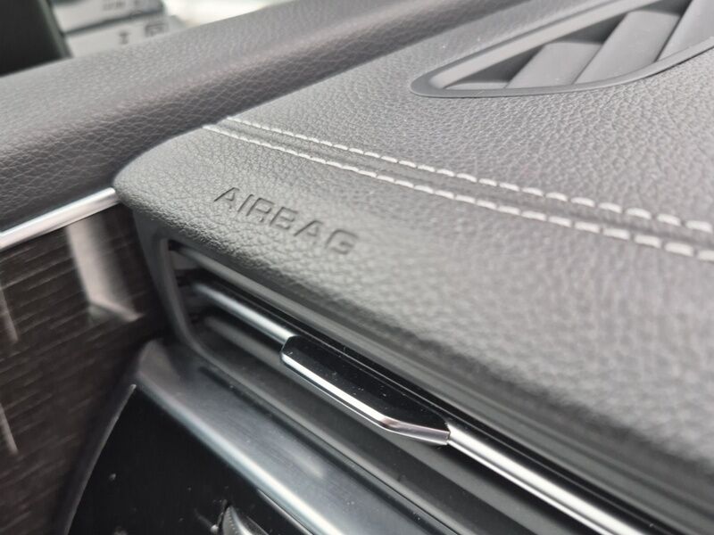 More views of Audi Q7