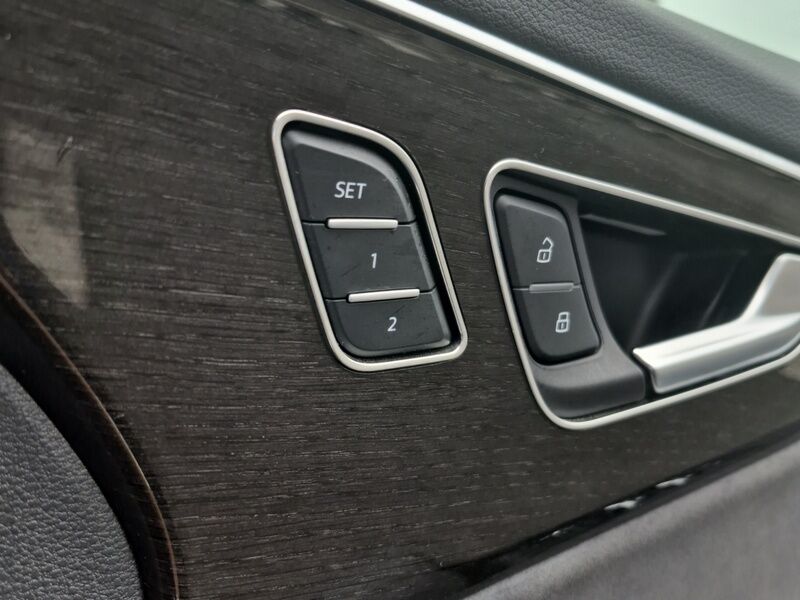 More views of Audi Q7
