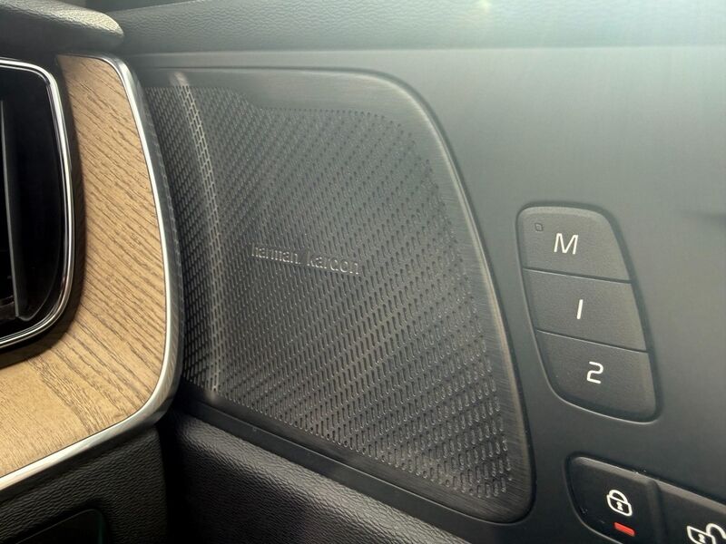 More views of Volvo XC60