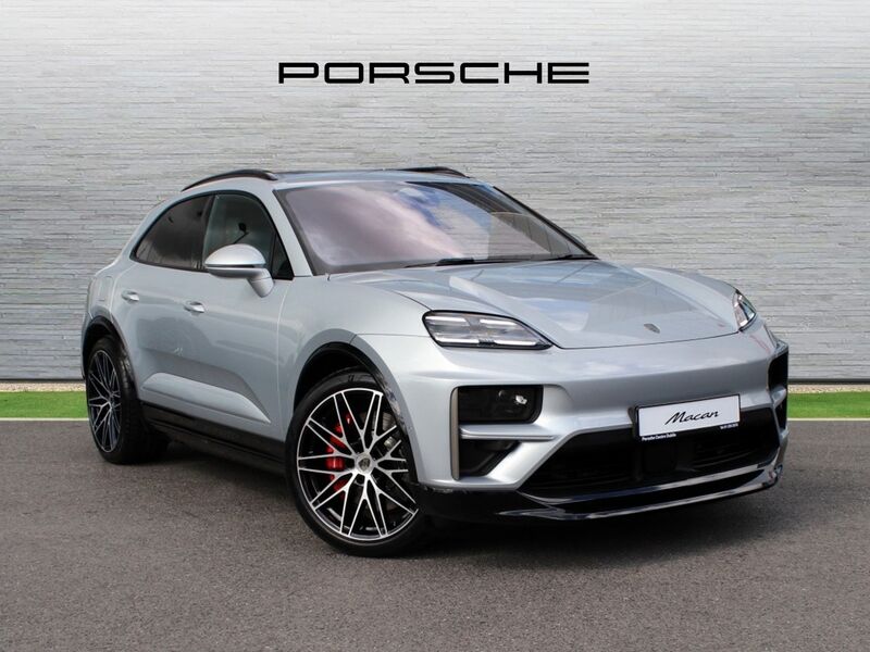 More views of Porsche Macan