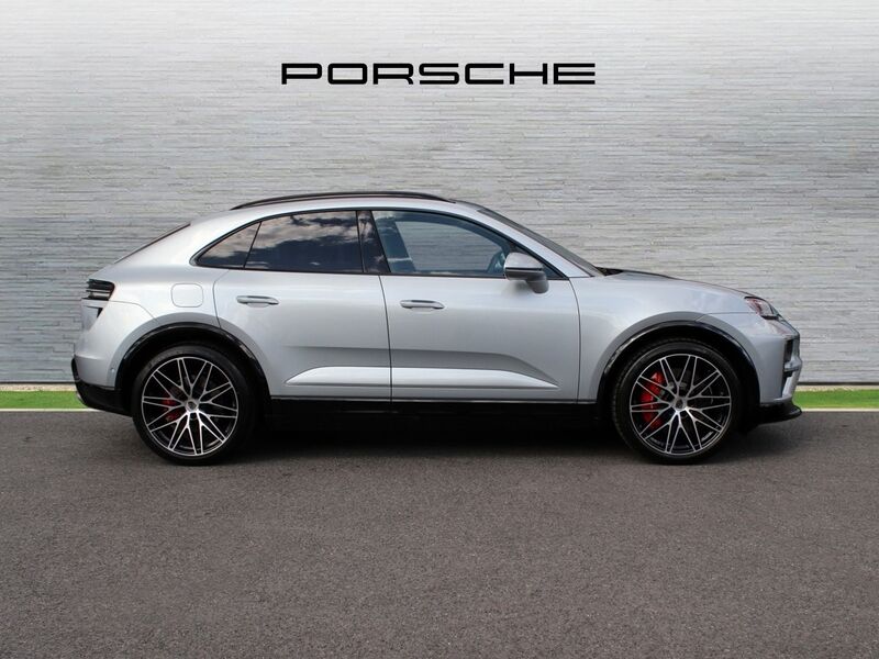 More views of Porsche Macan