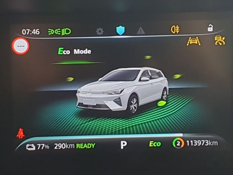 More views of MG MG5