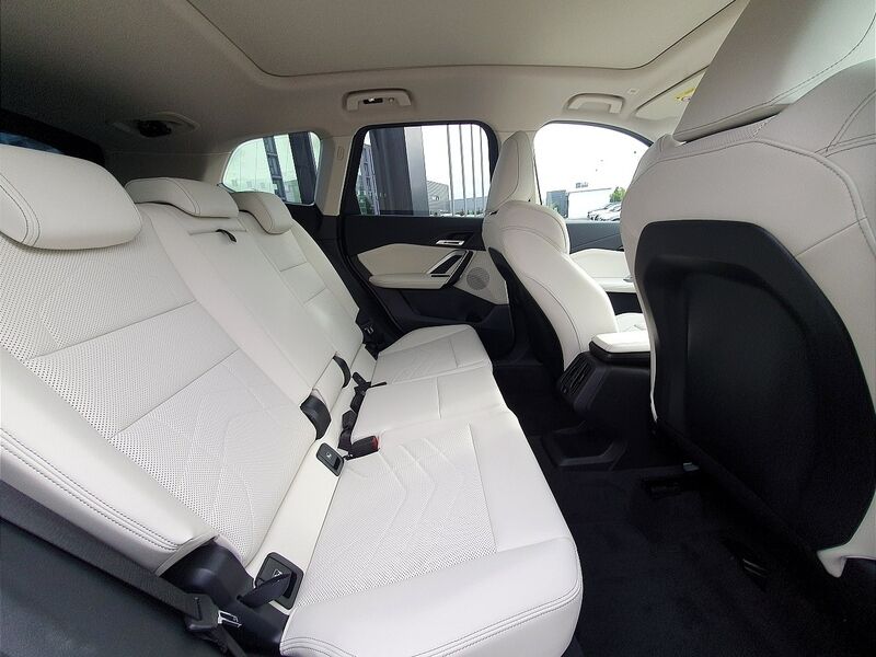 More views of BMW X1