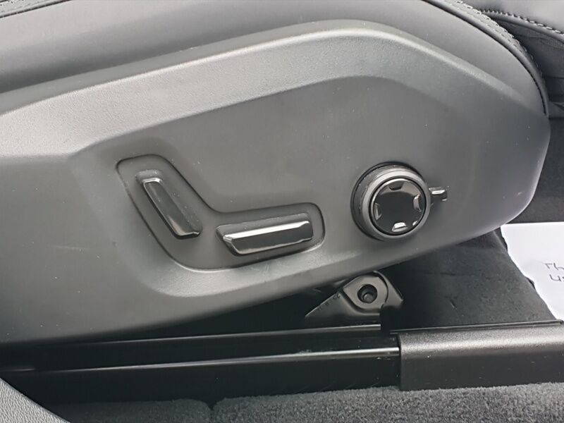 More views of Volvo XC60