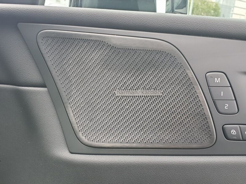 More views of Volvo XC60