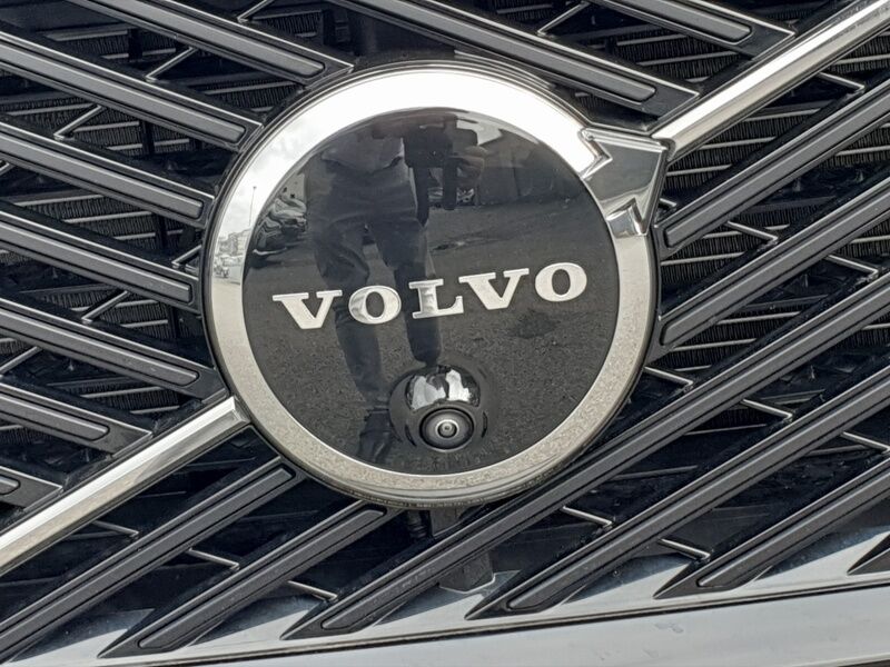 More views of Volvo XC60
