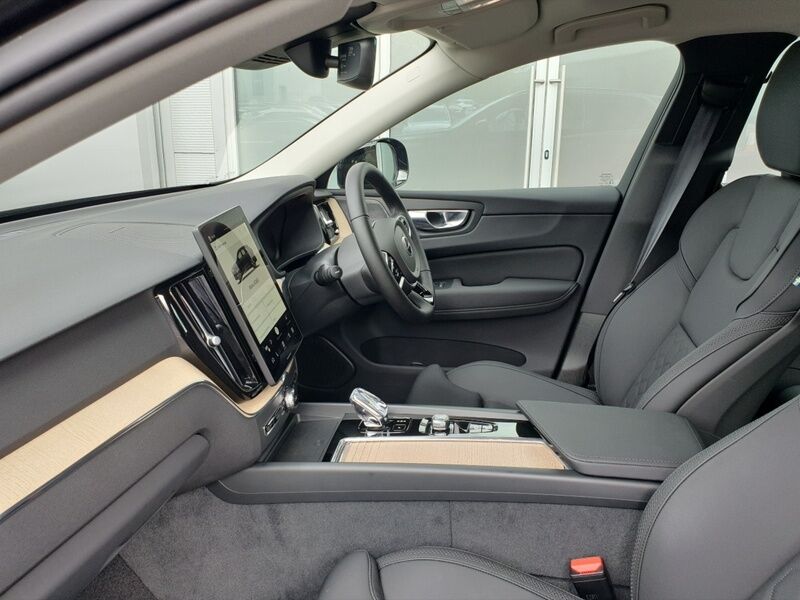 More views of Volvo XC60