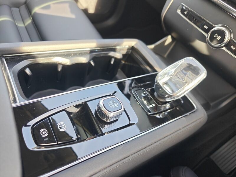 More views of Volvo XC90