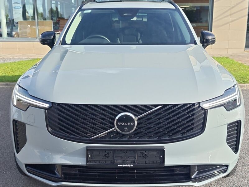 More views of Volvo XC90