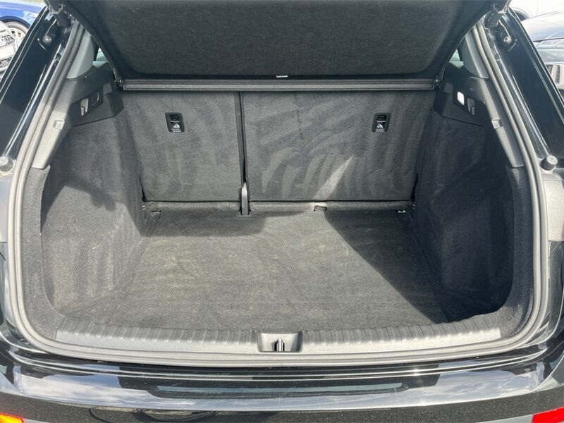 More views of Audi Q4 e-tron