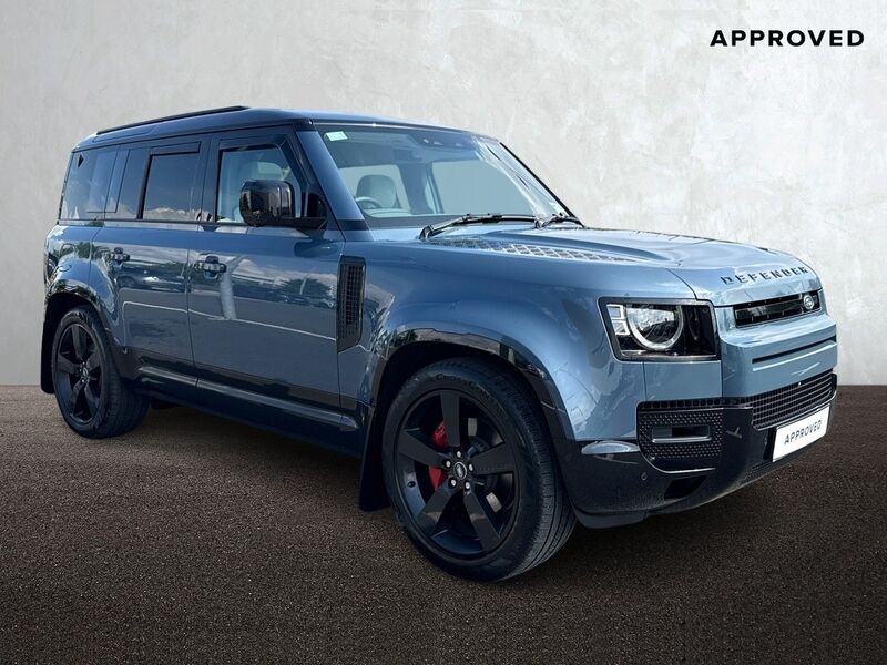 More views of Land Rover Defender